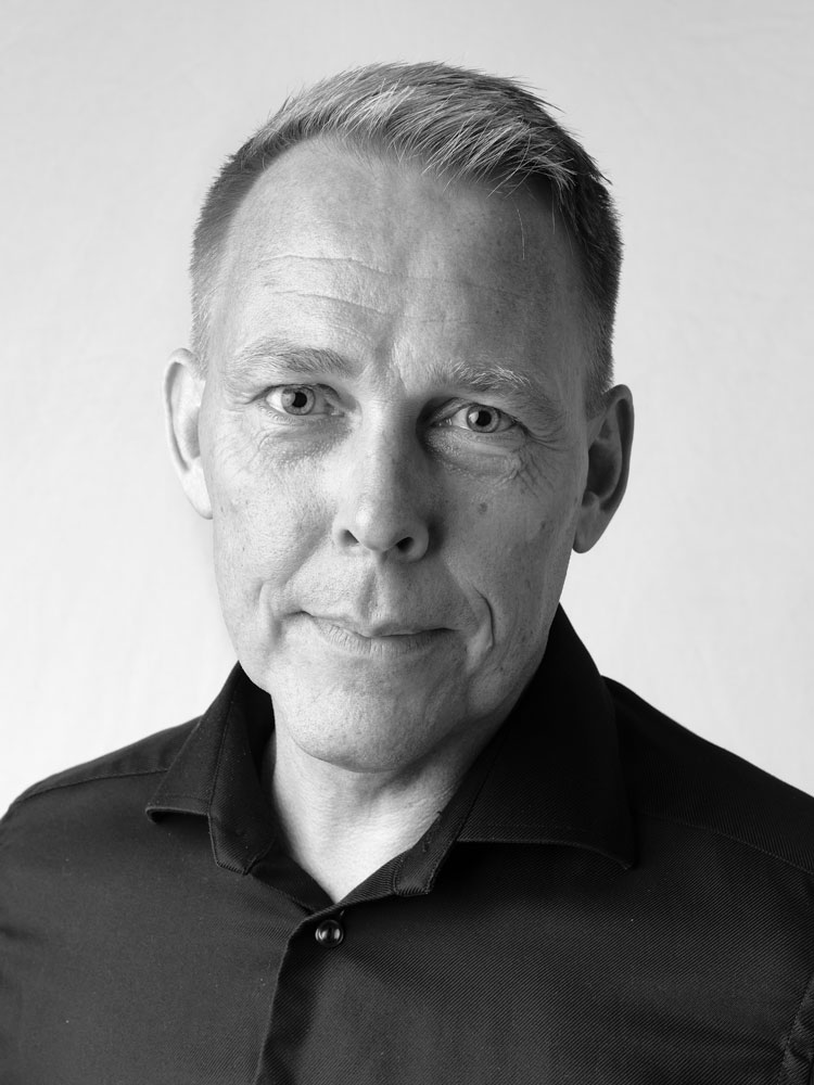 Tormod Thomsen, PhD CHIEF EXECUTIVE OFFICER